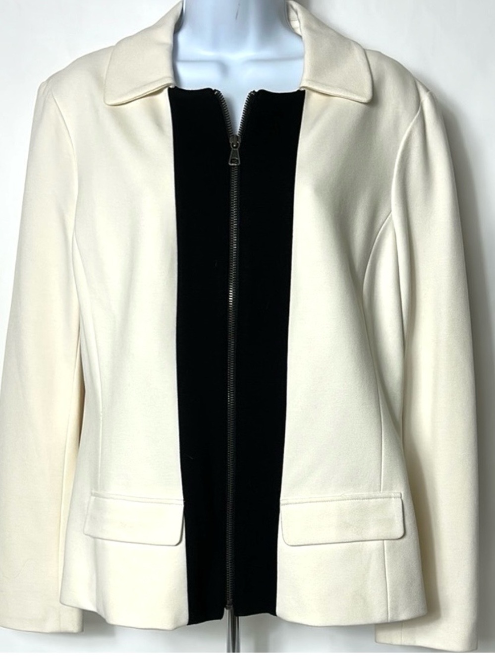 Chico’s Women's Size Large Black Cream Colors Front Zip Collared Blazer Jacket